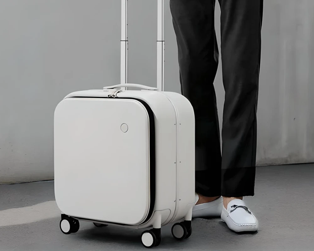 suitcase with compartments